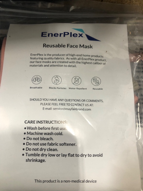 Photo 3 of Bundle of 7
Reusable Face Mask Set of 3 Assorted Colors XL