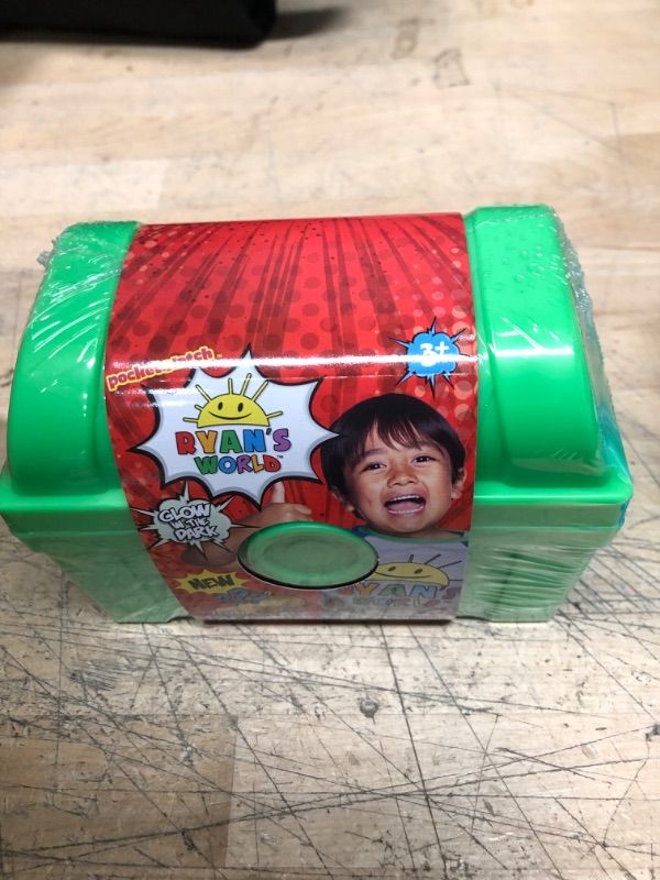Photo 1 of 8 pack
Ryan's World Teeny Treasure Chest