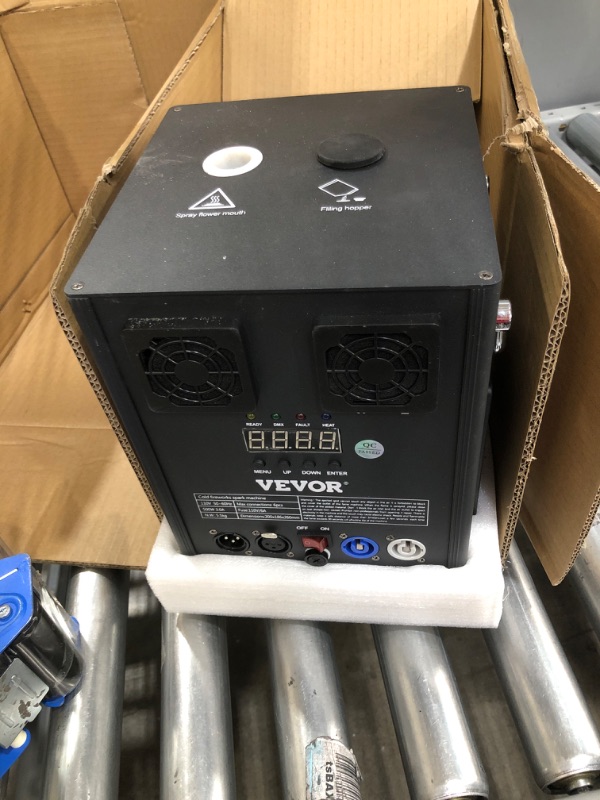 Photo 2 of VEVOR 500W DMX Mini Cold Spark Machine Indoor Firework Machine for Stage 5-8.2ft
