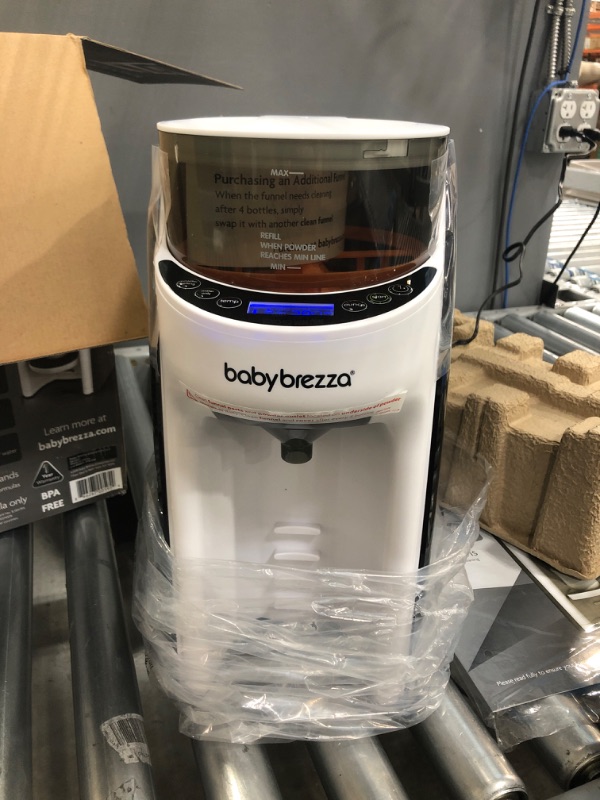 Photo 3 of Baby Brezza New and Improved Formula Pro Advanced Dispenser Machine