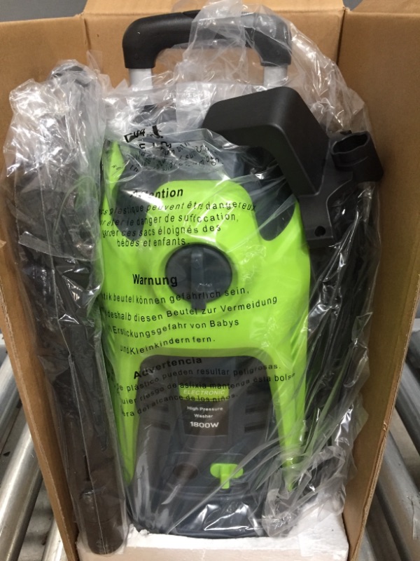 Photo 1 of High pressure cleaner green