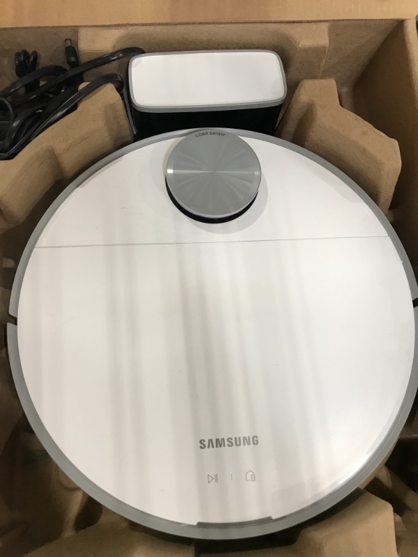 Photo 2 of Samsung Jet Bot Robot Vacuum with Intelligent Power Control, Precise Navigation, Multi Surface Cleaner for Hardwood Floors, Carpets, and Area Rugs, Anti-Hair Wrap Brush, White