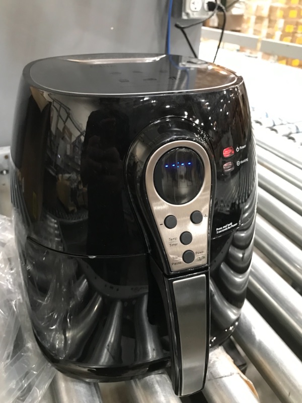 Photo 2 of Maxi-Matic EAF-05SS Air Fryer, Black 3.2 Quart
