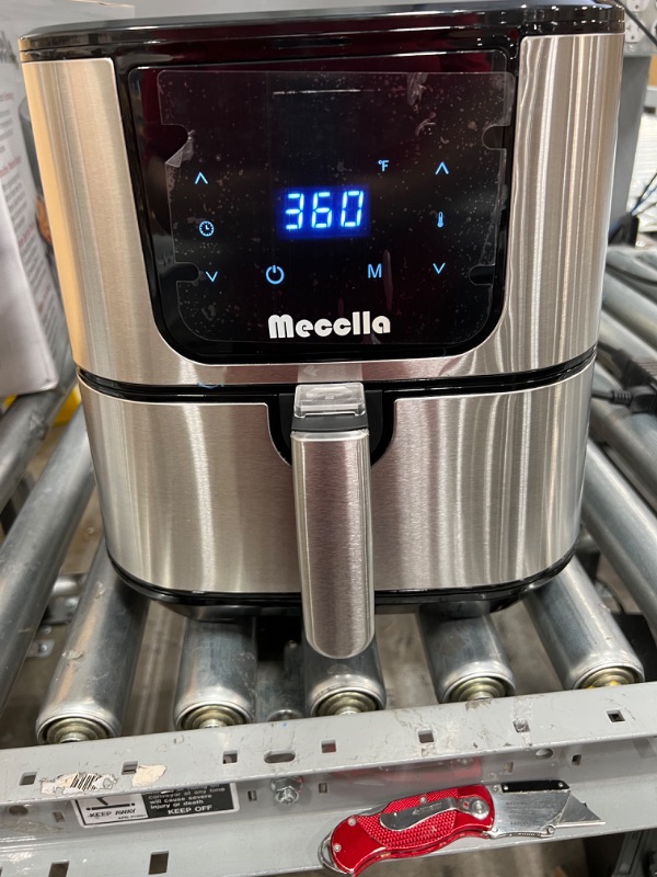 Photo 1 of Air Fryer 5.8 Quart, Oven Oilless Cooker with Nonstick Basket Digital temperature control Led Touch Screen 7 cooking 1700W Sliver
