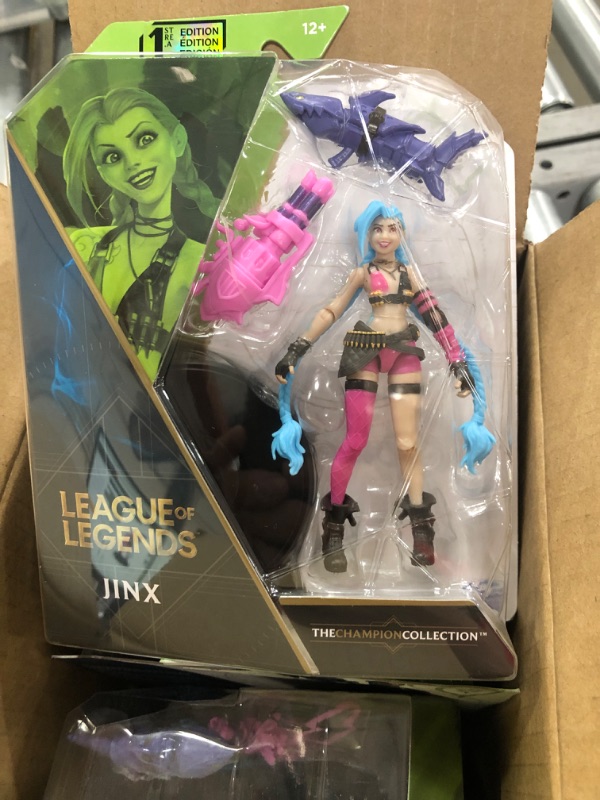 Photo 2 of *4 pack*
League of Legends, Official 4-Inch Jinx Collectible Figure with Premium Details and 2 Accessories, The Champion Collection, Collector Grade, Ages 12 and Up
