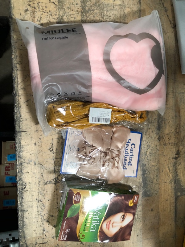 Photo 1 of ****WOMENS BUNDLE*** SOLD AS IS*** NO RETURNS*** NO REFUNDS***
HAIR BANDS, HENNA HAIR DYE, PINK FURRY PILLOWCASE