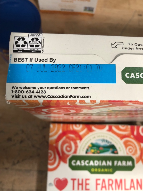 Photo 1 of 4 BOXES Cascadian Farm Organic Cinnamon Crunch Cereal, Whole Grain Cereal, 9.2 oz
**BEST BY 7/7/22***
