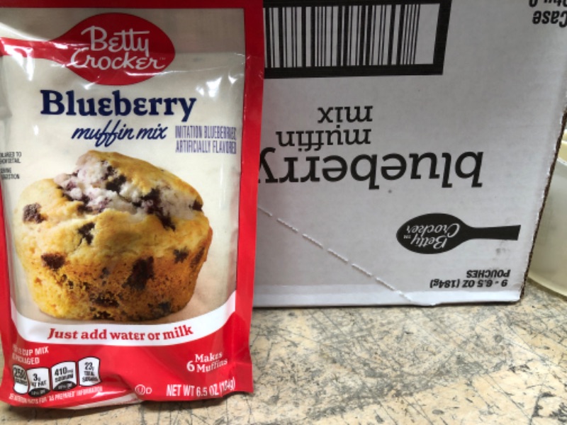 Photo 2 of ***EXP 12/07/22***(9PACKS)***_**** BUNDLE OF FOOD*** SOLD AS IS*** NO RETURNS*** NO REFUNDS***Betty Crocker Blueberry Muffin Mix 6.5oz Pouch (Pack of 9)