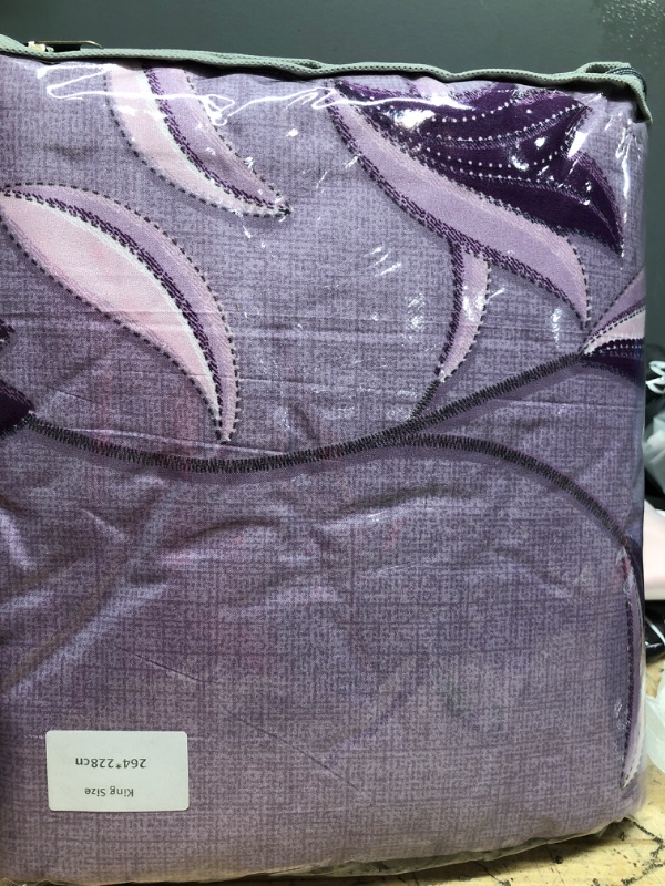 Photo 2 of ***SIZE: KING.***Purple Duvet Cover King Purple Floral Reversible Duvet Cover Set 3 Pieces Purple Bedding Set (1 Duvet Cover + 2 Pillowcases) Soft Microfiber Comforter Cover Set for All Season 104"x90"