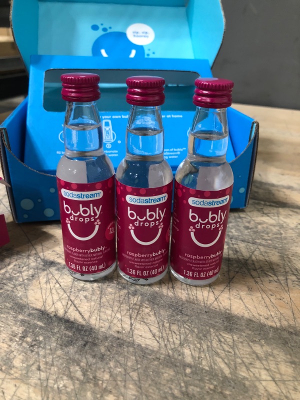 Photo 2 of *EXPIRES July 2022 - NONREFUNDABLE*
SodaStream bubly Drops, Raspberry, 1.36oz (Pack of 3)
