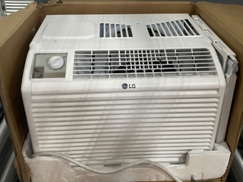 Photo 2 of USED: LG 5,000 BTU Window Air Conditioner with Manual Controls, 115V, White 17.31 x 14.38 x 11.13 inches

 