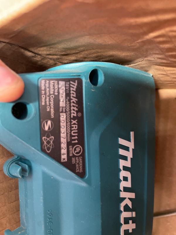 Photo 1 of ***PARTS ONLY*** Makita XRU13Z 18V LXT Li-Ion Brushless Curved Shaft String Trimmer (Tool Only)
