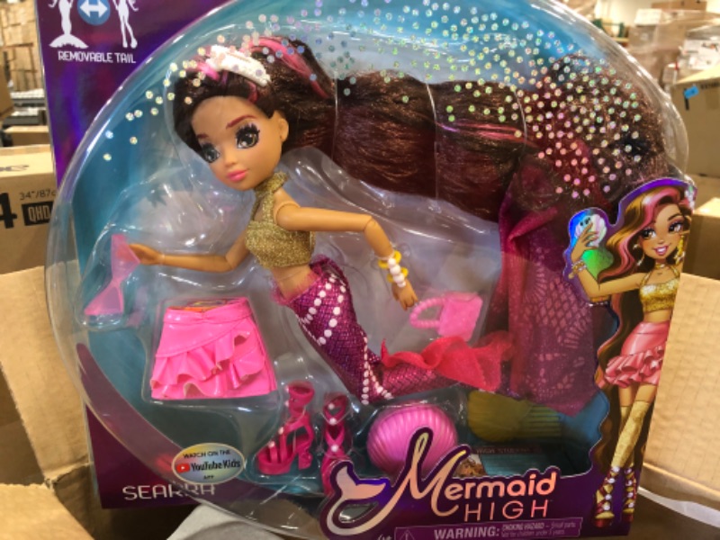 Photo 2 of 3 DOLLS
Mermaid High Searra Fashion Doll

