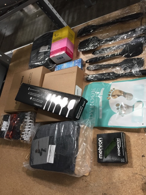 Photo 1 of **NO REFUNDS/RETURNS** - Bundle of Miscellaneous Amazon items