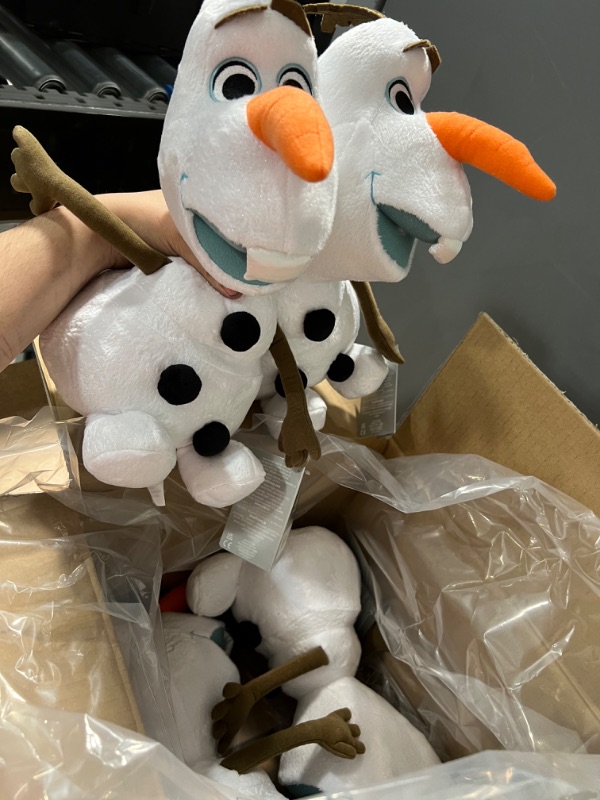 Photo 3 of 4pcks of Disney Frozen II Olaf Stuffed Animal - Disney store

