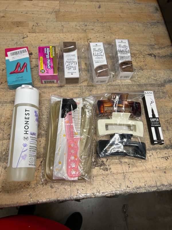 Photo 1 of **NONREFUNDABLE** AMAZONS GOODS SOLD AS IS // EXP DATE 08/2022
