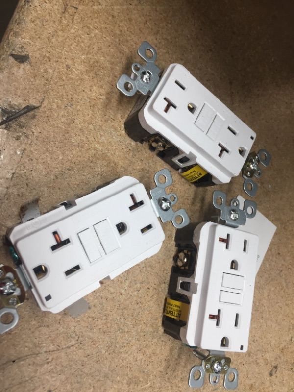 Photo 2 of **MISSING ONE**Leviton
20 Amp 125-Volt Duplex Self-Test Slim GFCI Outlet, White (4-Pack)