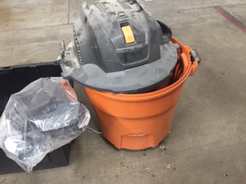 Photo 1 of ***DISPLAY MODEL ONLY** RIDGID HD1400 Orange NXT Wet Dry Vacuum 6.5 HP 14 Gal. with Detachable Blower
