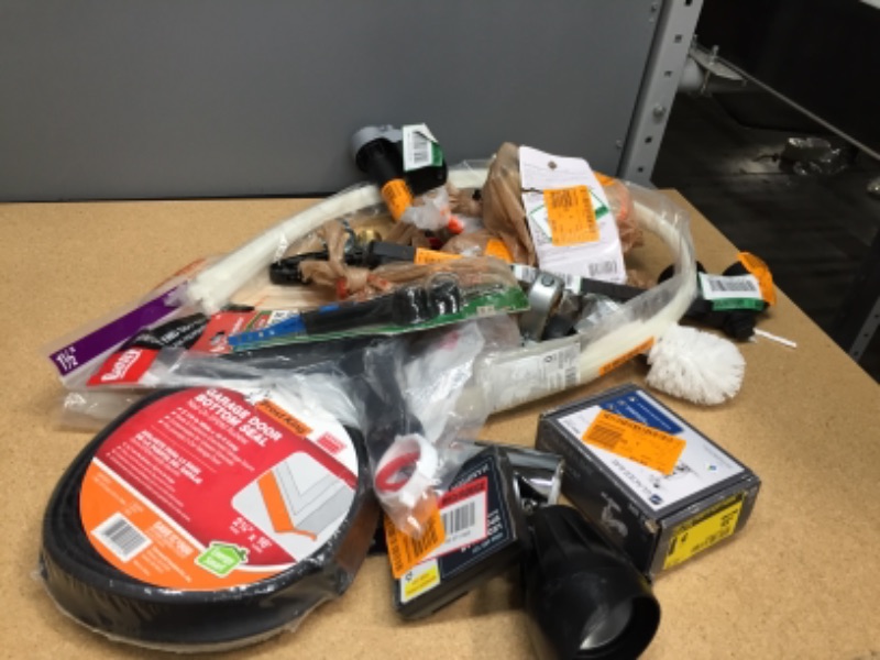 Photo 1 of ** HOMEDEPOT BUNDLE OF HARDWARE AND HOME GOODS ***   *** NON-REFUNDABLE ***    ** SOLD AS IS**