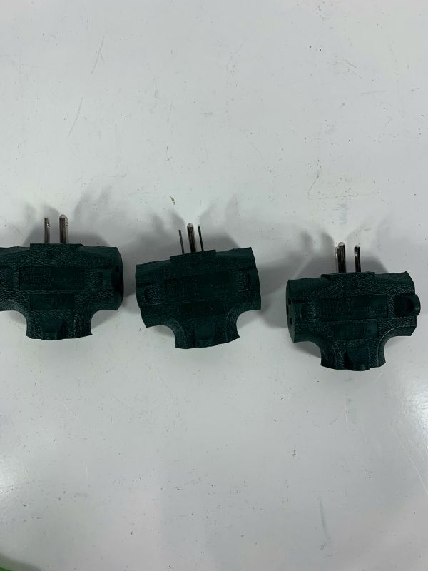 Photo 1 of ** SETS OF 16 **
3 Way Outlet Wall Plug Adapter (T Shaped Wall Tap) 3 Prong
