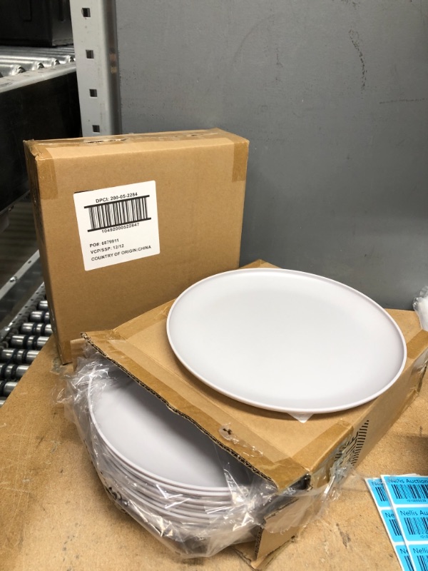 Photo 2 of 24 COUNT: 10.5" Plastic Dinner Plate - Room Essentials™

