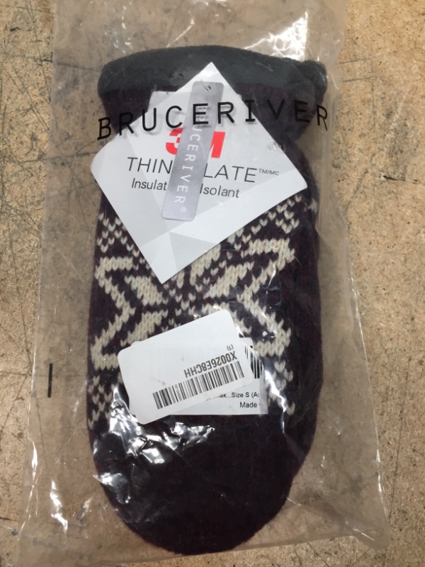 Photo 2 of Bruceriver Women Snowflake Knit Mittens with Warm Thinsulate Fleece Lining
SIZE SMALL