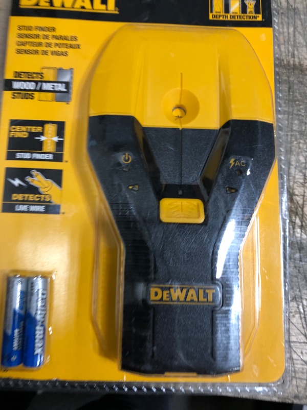 Photo 2 of Dewalt 1-1/2 in. Stud Finder