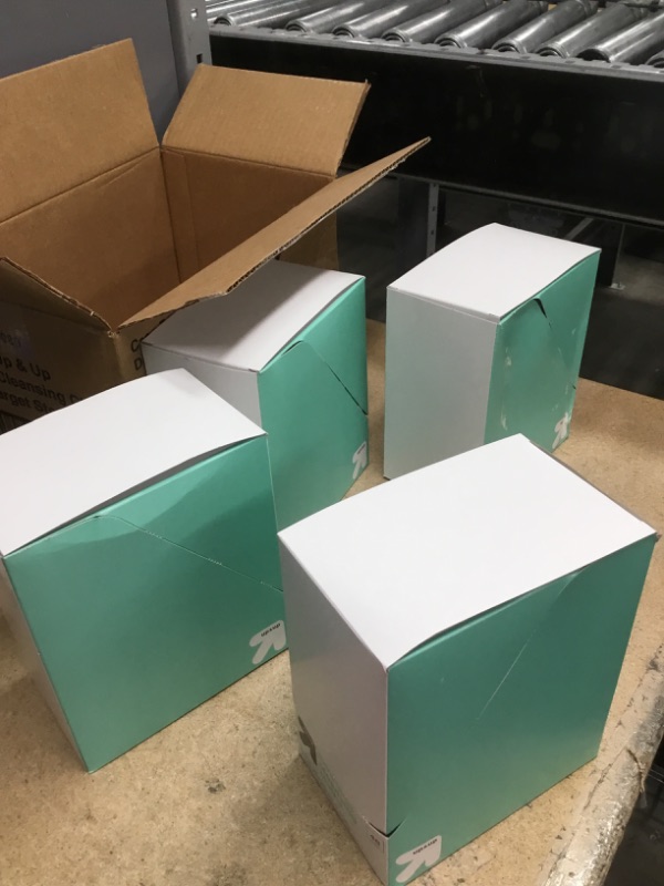 Photo 1 of 12PKS OF Extra Large Cleansing Cloths - 48ct - up & up

