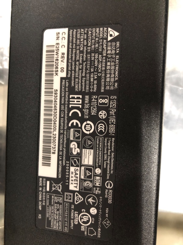 Photo 8 of MSI Stealth 15M Gaming Laptop: 15.6" 144Hz FHD 1080p Display, Intel Core i7-11375H, NVIDIA GeForce RTX 3060, 16GB, 512GB SSD, Thunderbolt 4, WiFi 6, Win10, Carbon Gray (A11UEK-009)
