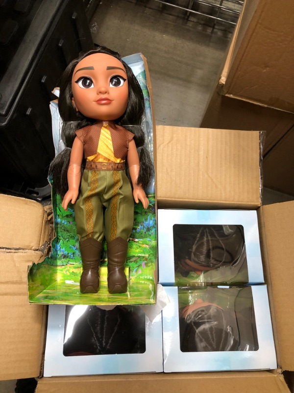 Photo 2 of 4 pack - Disney Raya and the Last Dragon Fashion Doll

