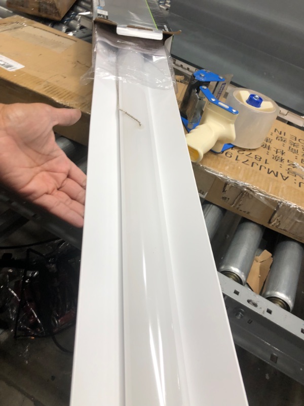 Photo 2 of Commercial Electric 4 Ft. 64-Watt Equivalent Integrated LED White Shop Light Linkable 3200 Lumens 4000K Bright White 5 Ft. Cord Included
