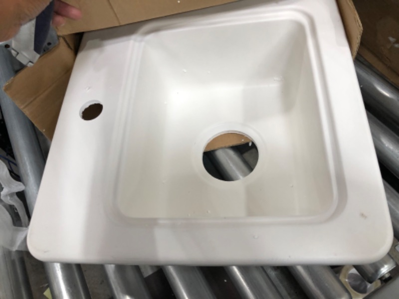 Photo 1 of 2 hole utility sin