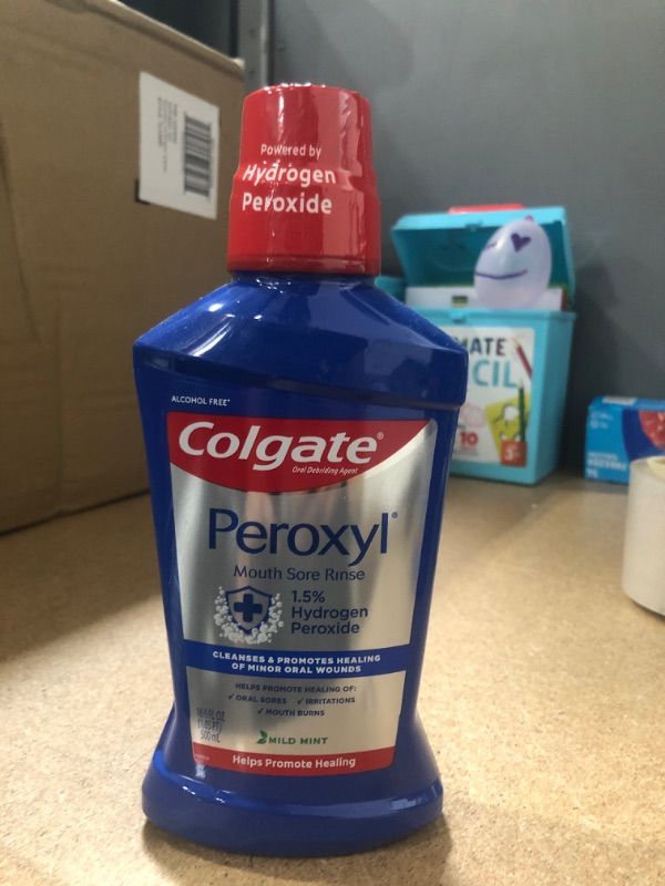 Photo 2 of Colgate Peroxyl Oral Cleansers, Mild Mint, 16.9 oz
