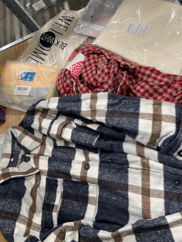 Photo 1 of **** BUNDLE *** SOLD AS IS*** NO RETURNS*** NO REFUNDS***
INCLUDES: SIZE L. WOMEN FLANNEL PL.NAVY BLUE, SCARF, AND OTHER ACCESSORIES.
