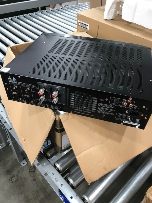 Photo 3 of **PARTS ONLY**
Marantz MM7025 Stereo Power Amplifier | 2-Channel | 140 Watts per Channel | Both Single-Ended RCA and Balanced XLR Inputs | Black
