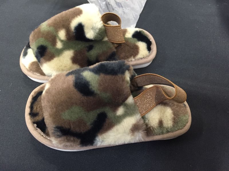 Photo 2 of kids fuzzy slippers size 9 toddler 