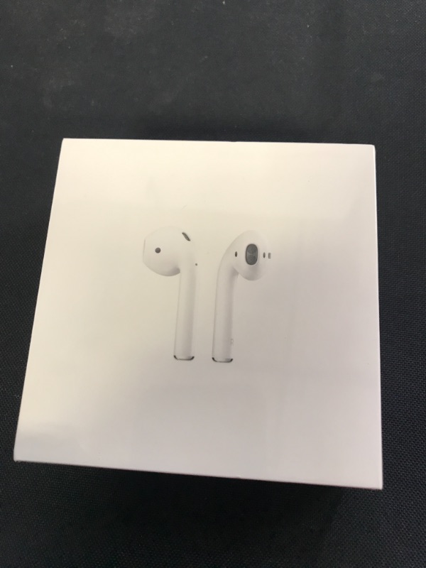 Photo 3 of Apple AirPods (2nd Generation)
