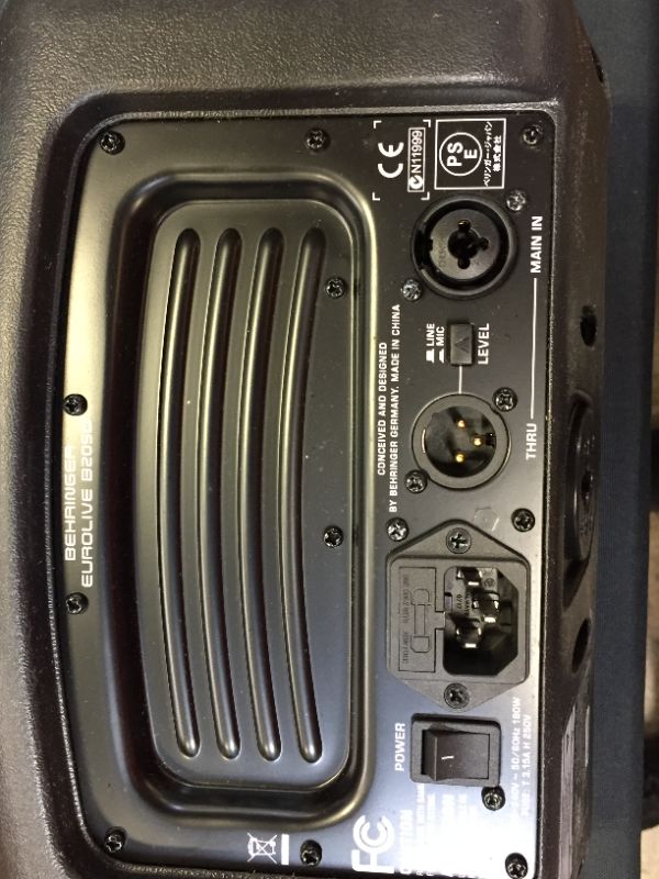 Photo 3 of Behringer EUROLIVE B205D Ultra-Compact 150 Watt PA/Monitor Speaker System
