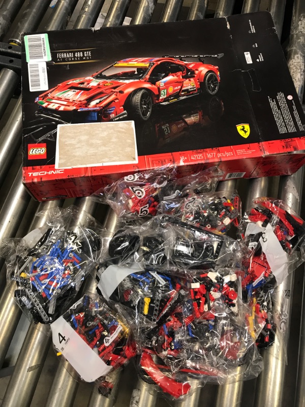 Photo 2 of LEGO Technic Ferrari 488 GTE "AF Corse #51" 42125