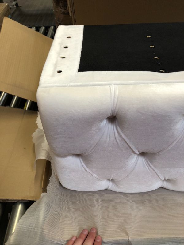 Photo 1 of Meridian Furniture Bliss Collection Modern | Contemporary Velvet Upholstered Bed with Deep Button Tufting and Storage Compartments in Rails and Footboard, White, King **BOX 2 OF 3**