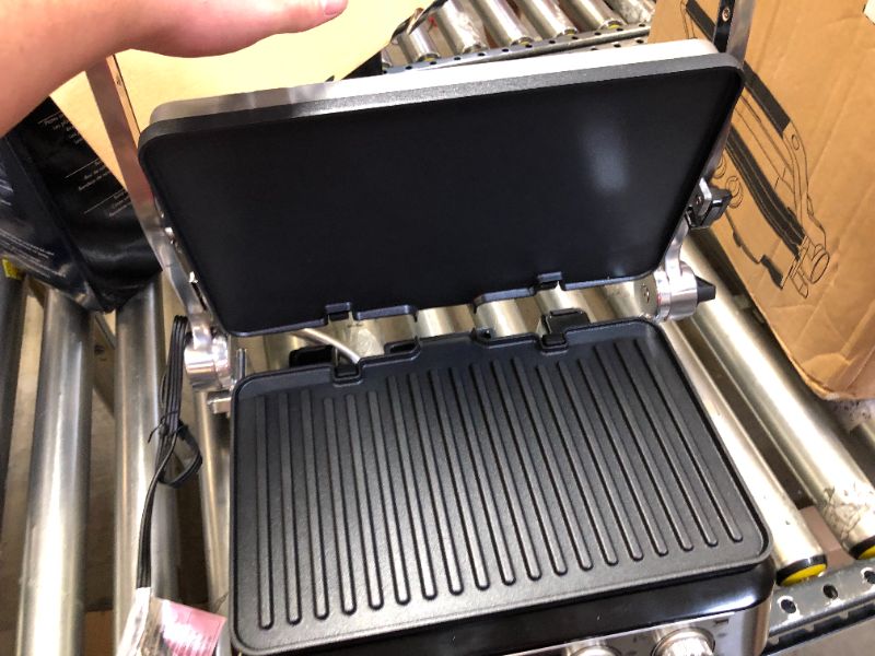 Photo 3 of DeLonghi CGH1030D Livenza All-Day Grill, Griddle and Waffle Maker
