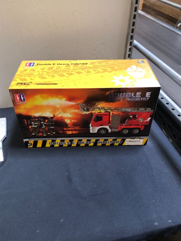 Photo 1 of Double Eagle DE527 Modellauto, Red
