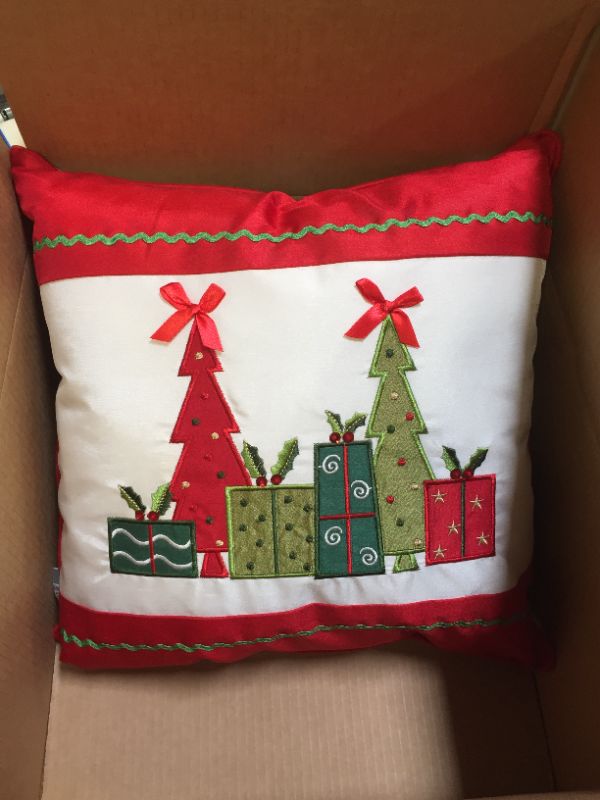 Photo 1 of 16 X 16 PILLOW CHRISTMAS TREES