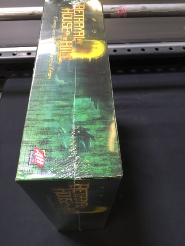 Photo 1 of Hasbro Gaming Avalon Hill Betrayal at The House on The Hill Second Edition Cooperative Board Game, Ages 12 and Up, 3-6 Players, 50 Chilling Scenarios
