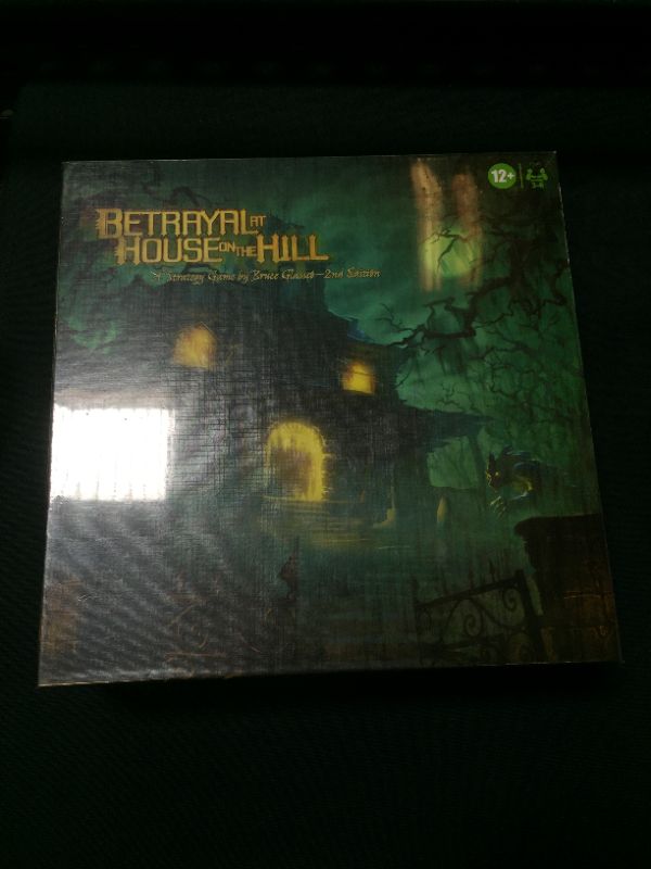 Photo 1 of Hasbro Gaming Avalon Hill Betrayal at The House on The Hill Second Edition Cooperative Board Game, Ages 12 and Up, 3-6 Players, 50 Chilling Scenarios
