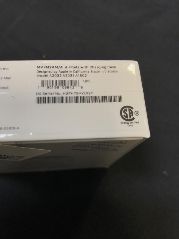 Photo 1 of Apple AirPods (2nd Generation)
