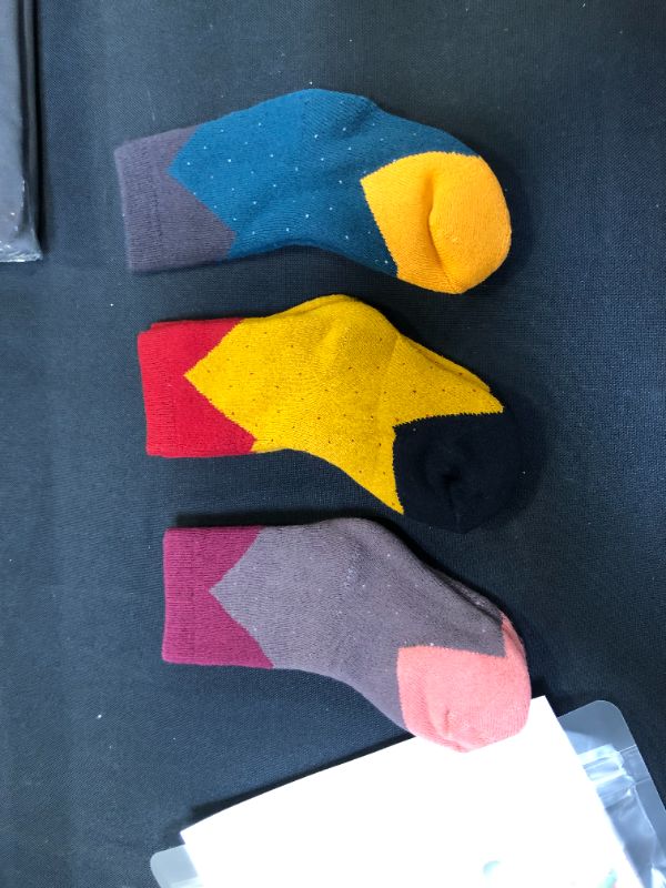 Photo 1 of COCOCUTE BABY THICK SOCKS SIZE 1-3T