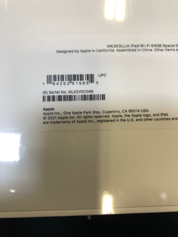 Photo 3 of 2021 Apple 10.2-inch iPad (Wi-Fi, 64GB) - Space Gray (9th Generation)

