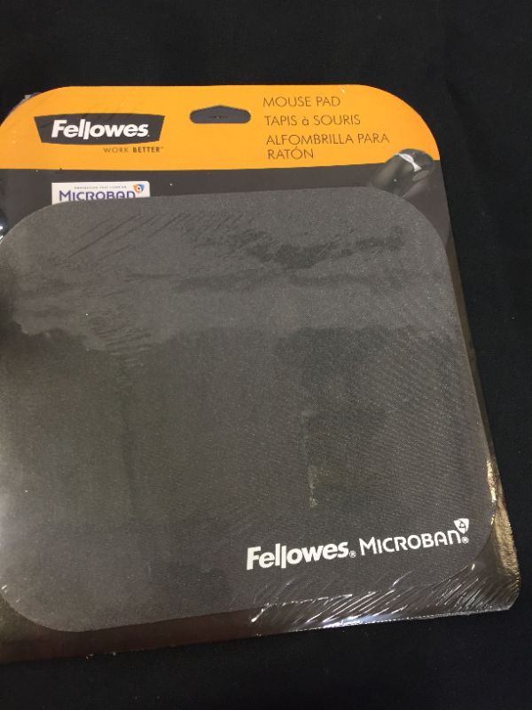 Photo 1 of Fellowes Mouse Pad with Microban Antimicrobial Protection, Graphite (5934001),"9""7.5"""