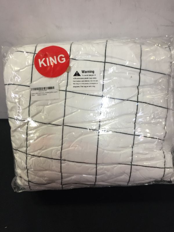 Photo 2 of Andency White Quilt Set King(104x90Inch), 3 Pieces (1 Plaid Quilt and 2 Pillowcases) White Grid Bedspread Set, Soft Microfiber Lightweight Reversible Checkered Geometric Bedding Quilted Coverlet
